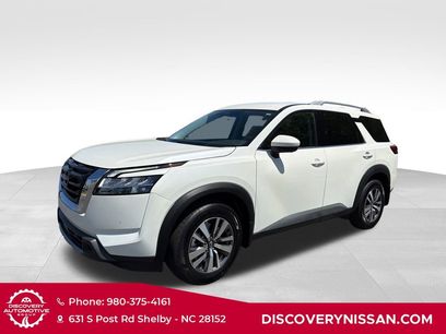 Certified 2024 Nissan Pathfinder SL