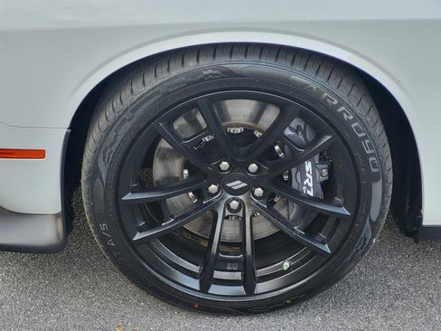 Used 2022 Dodge Challenger R/T Scat Pack w/ Shaker Package RWD image 9