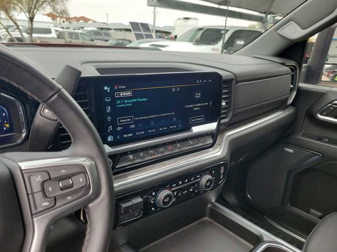 Used 2024 Chevrolet Silverado 2500 LTZ w/ LTZ Convenience Package image 20