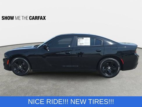 Used 2022 Dodge Charger SXT RWD image 7