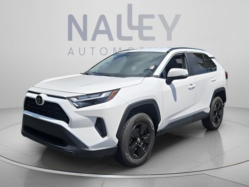 Certified 2025 Toyota RAV4 XLE FWD image 1