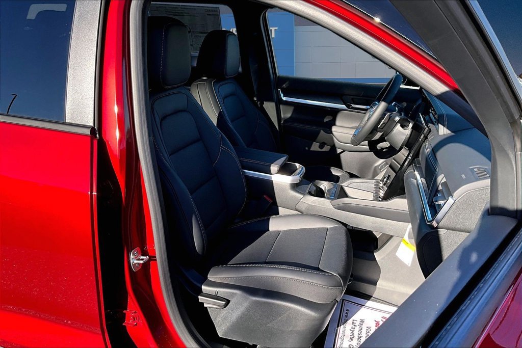 New 2027 GMC Terrain Elevation w/ Elevation Premium Package AWD/4WD image 9
