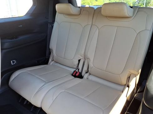Used 2023 Jeep Grand Cherokee L Limited AWD/4WD image 14