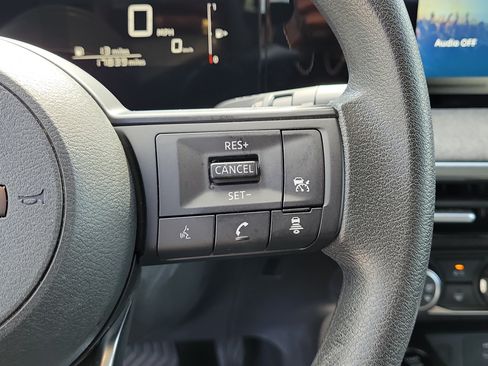 Certified 2025 Nissan Kicks SV w/ Illumination Package FWD image 23