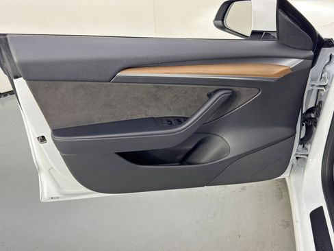 Used 2022 Tesla Model 3 image 45