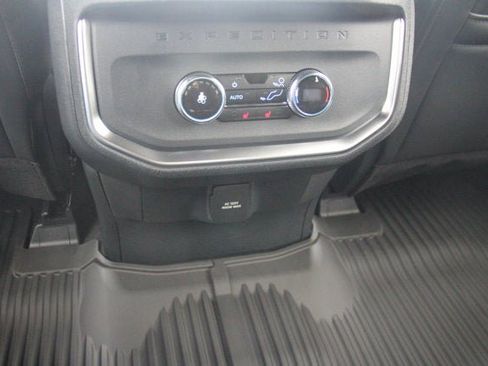 New 2026 Ford Expedition Max Platinum w/ Stealth Appearance Package AWD/4WD image 14