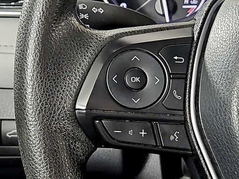 Used 2018 Toyota Camry LE w/ Moonroof Package image 21