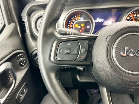Used 2022 Jeep Gladiator Sport image 11
