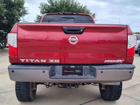Used 2016 Nissan Titan PRO-4X AWD/4WD image 7