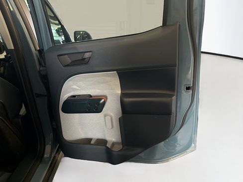 Used 2023 Ford Maverick XLT FWD image 29
