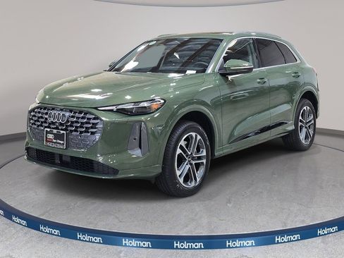 New 2026 Audi Q5 Premium image 1