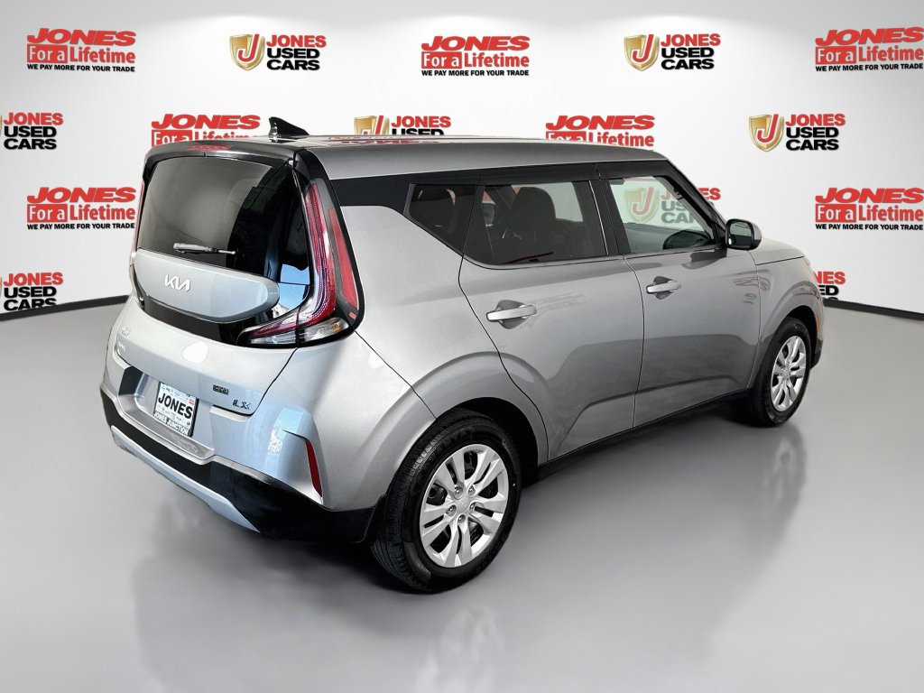 Used 2023 Kia Soul LX FWD image 15