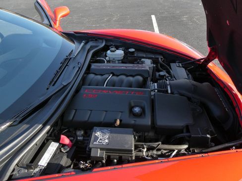 Used 2010 Chevrolet Corvette Grand Sport w/ Preferred Equipment Group RWD image 39