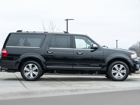 Used 2015 Ford Expedition EL Platinum image 3