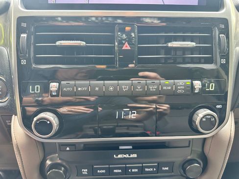 Used 2023 Lexus GX 460 Premium w/ Premium Package AWD/4WD image 45