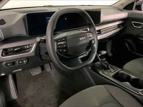 Used 2025 Kia K4 FWD image 14