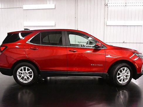 Used 2023 Chevrolet Equinox LT image 8
