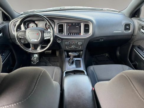 Used 2019 Dodge Charger SXT AWD/4WD image 36