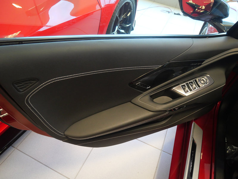Used 2024 Chevrolet Corvette Stingray Preferred Conv w/ Z51 Performance Package RWD image 6
