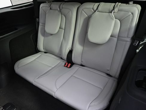 New 2026 Lincoln Aviator Reserve AWD/4WD image 22
