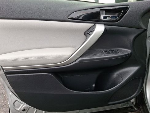 Used 2022 Mitsubishi Eclipse Cross SE image 13