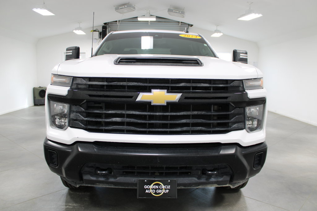 Used 2024 Chevrolet Silverado 2500 W/T w/ WT Convenience Package AWD/4WD image 3