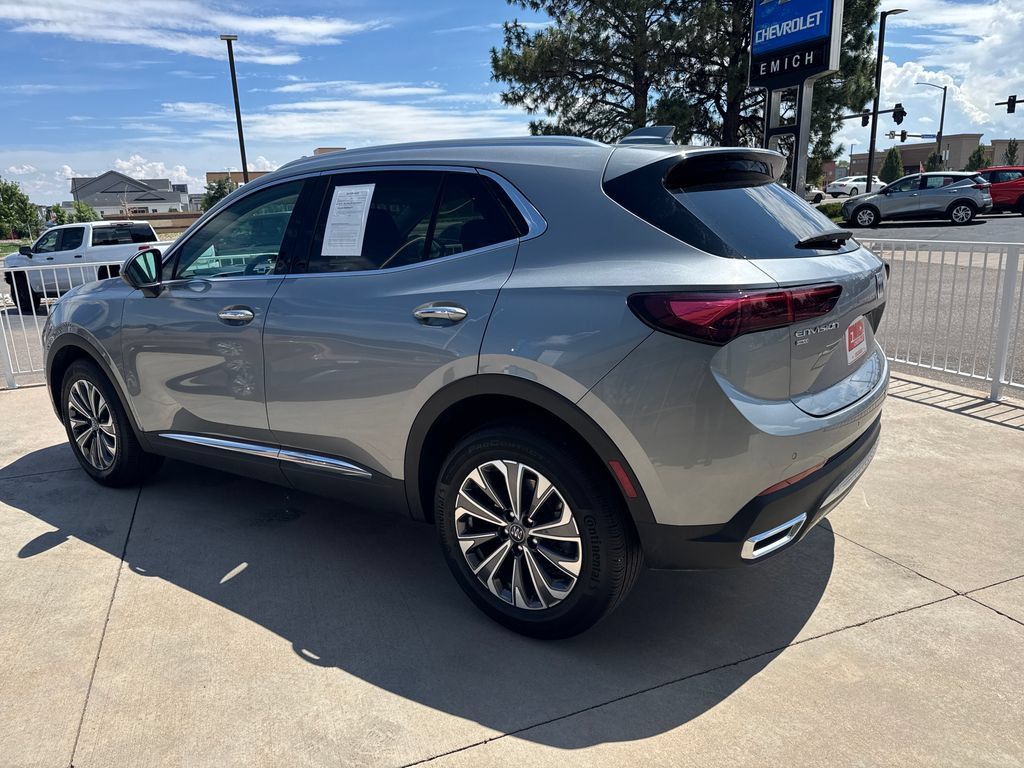 Used 2025 Buick Envision Preferred AWD/4WD image 3