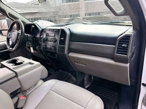 Used 2019 Ford F450 XL w/ Snow Plow Prep Package image 16