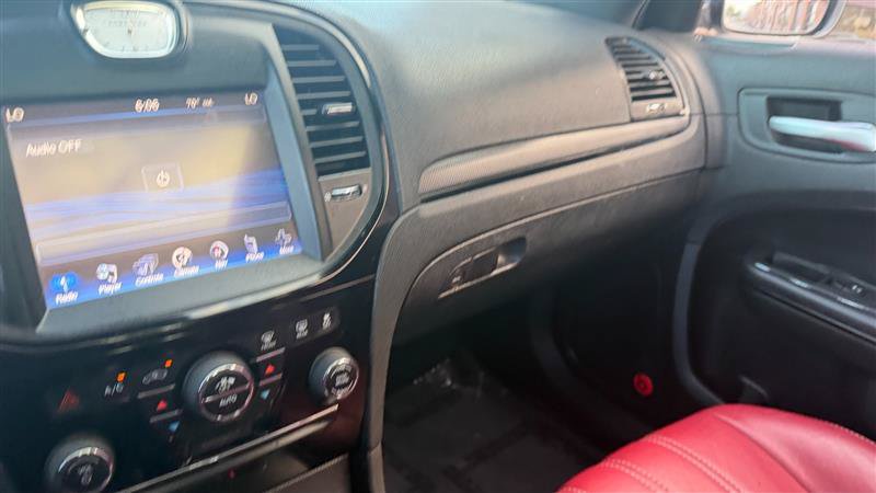 Used 2014 Chrysler 300 S w/ Luxury Group AWD/4WD image 33