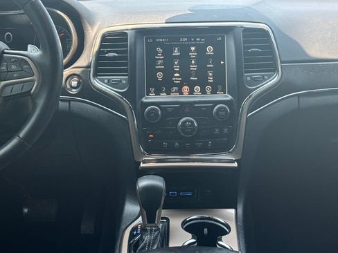 Used 2017 Jeep Grand Cherokee Limited AWD/4WD image 29