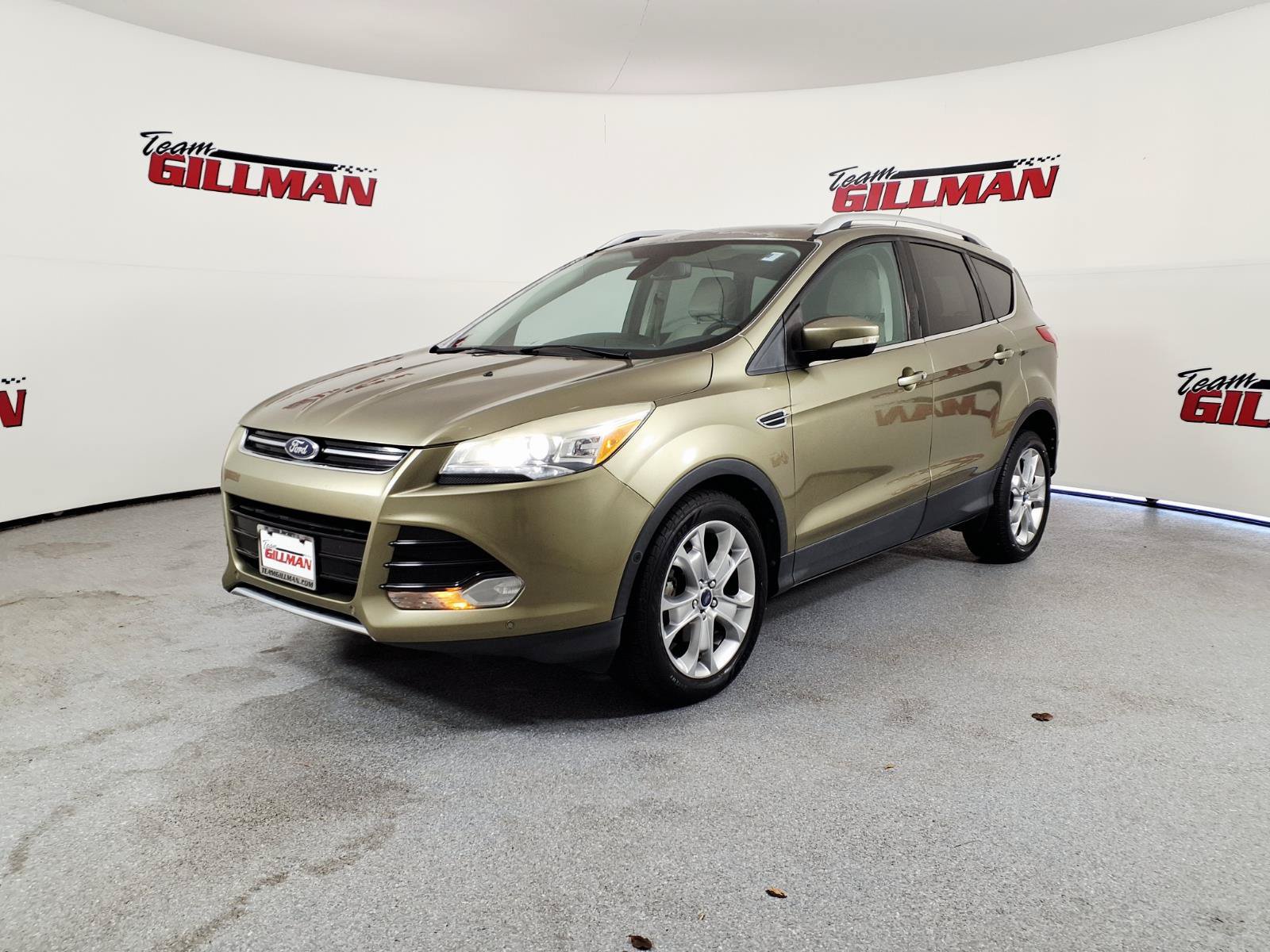 Used 2014 Ford Escape Titanium w/ Equipment Group 401A FWD image 3