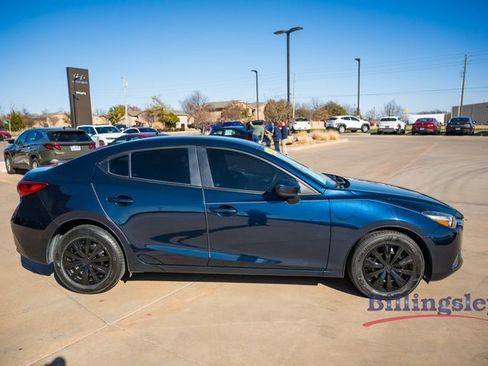 Used 2017 MAZDA MAZDA3 Sport image 6