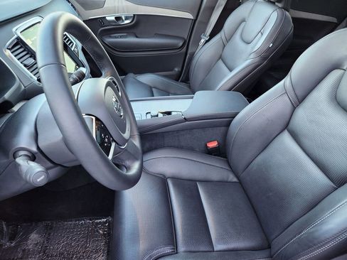 New 2025 Volvo XC90 T8 Ultra w/ Protection Package Premier image 6