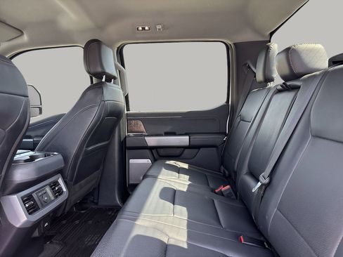 Certified 2025 Ford F450 Lariat image 16