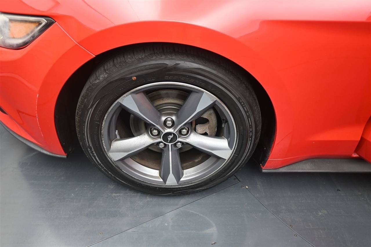 Used 2015 Ford Mustang Coupe w/ Equipment Group 051A RWD image 15
