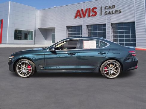 Used 2025 Genesis G70 2.5T RWD image 10
