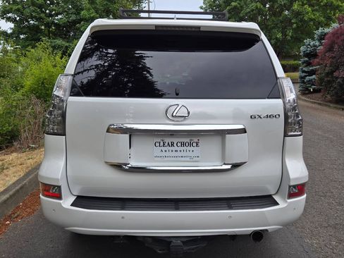 Used 2017 Lexus GX 460 Luxury w/ Preferred Accessory Package AWD/4WD image 5