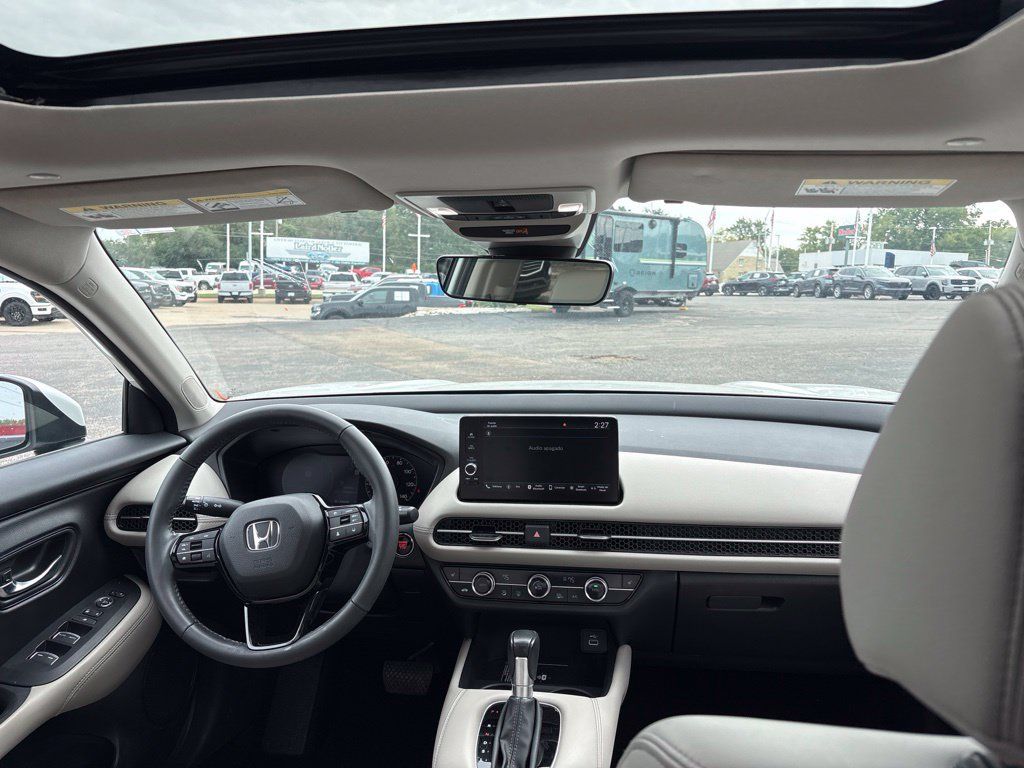 Used 2024 Honda HR-V EX-L image 10