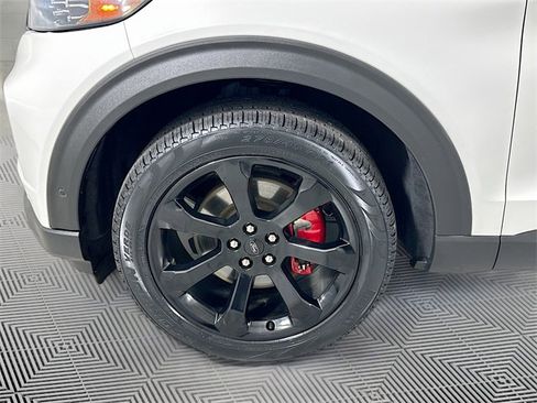 Certified 2022 Ford Explorer ST w/ Equipment Group 401A image 18