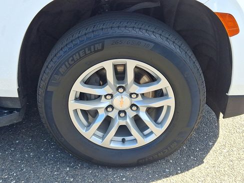Used 2024 Chevrolet Tahoe LT AWD/4WD image 9