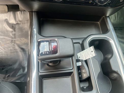 Used 2024 Chevrolet Silverado 1500 LT Trail Boss w/ Convenience Package II image 17