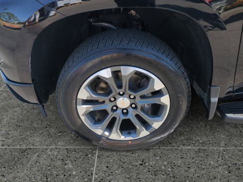 Used 2024 Chevrolet Silverado 1500 High Country image 14