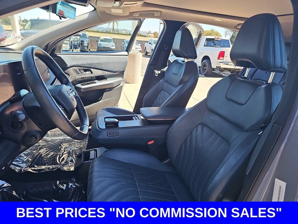 Used 2023 Nissan Ariya AWD/4WD image 15