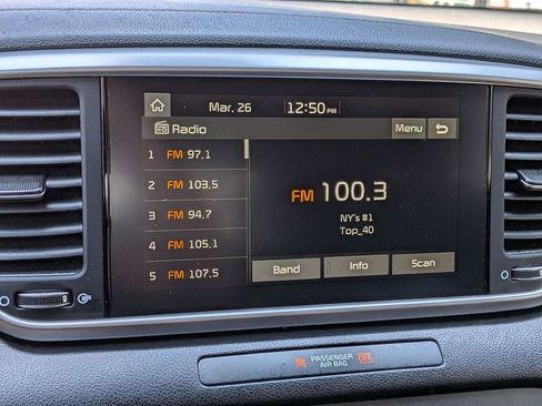 Used 2022 Kia Sportage LX w/ LX AWD Value Edition Package image 17