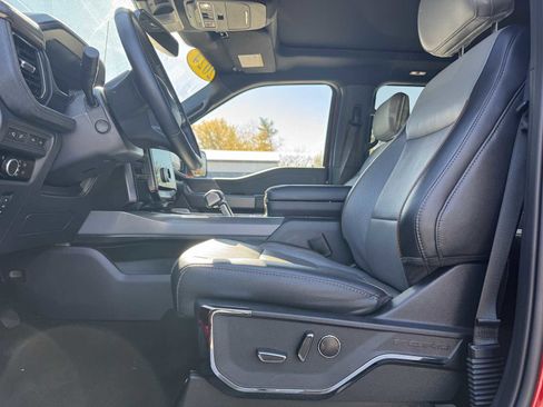 Used 2024 Ford F150 Lightning Lariat image 23