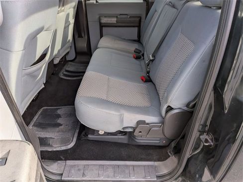 Used 2012 Ford F250 XLT w/ Snow Plow Prep Pkg image 25