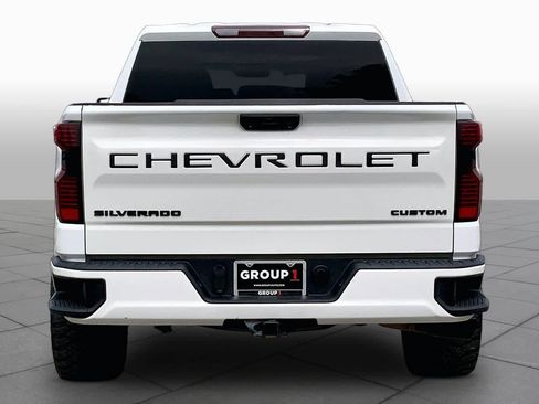 Used 2023 Chevrolet Silverado 1500 Custom RWD image 5
