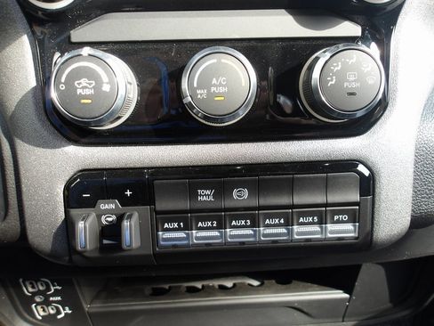 New 2025 RAM 5500 Tradesman image 17