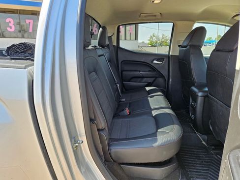 Used 2015 GMC Canyon SLE w/ All-Terrain Package image 19