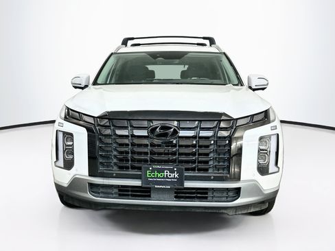 Used 2023 Hyundai Palisade Limited AWD/4WD image 2